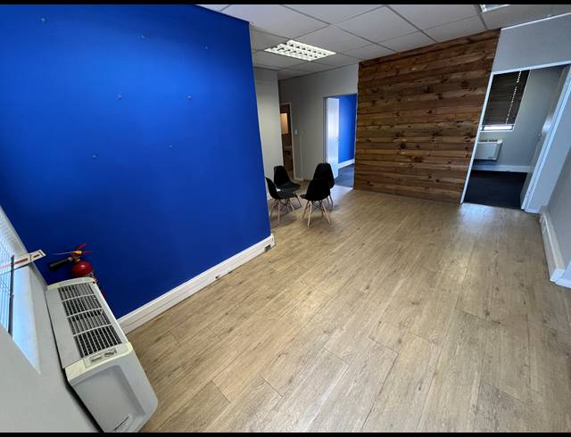 107M² OFFICE TO LET IN CENTURY CITY